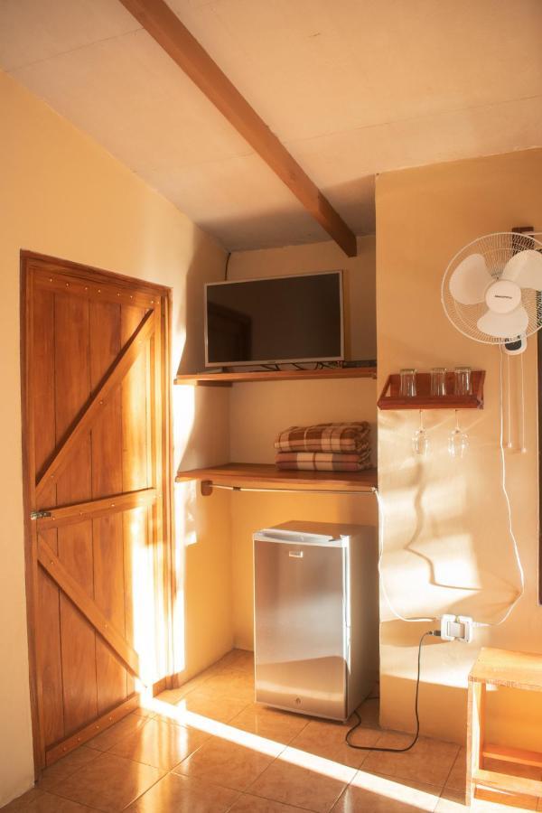 Slow Travel Lodge Upala Exteriör bild